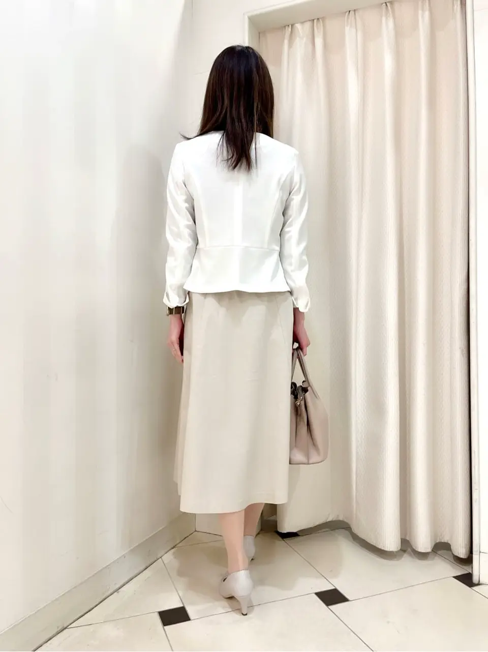 ANY SIS 金井 コーディネート画像