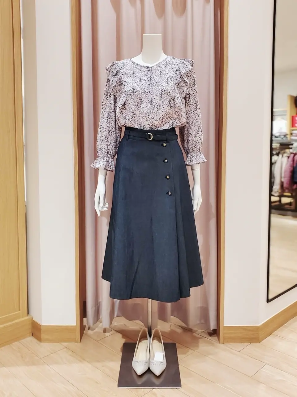 ANY SIS 岩田 コーディネート画像