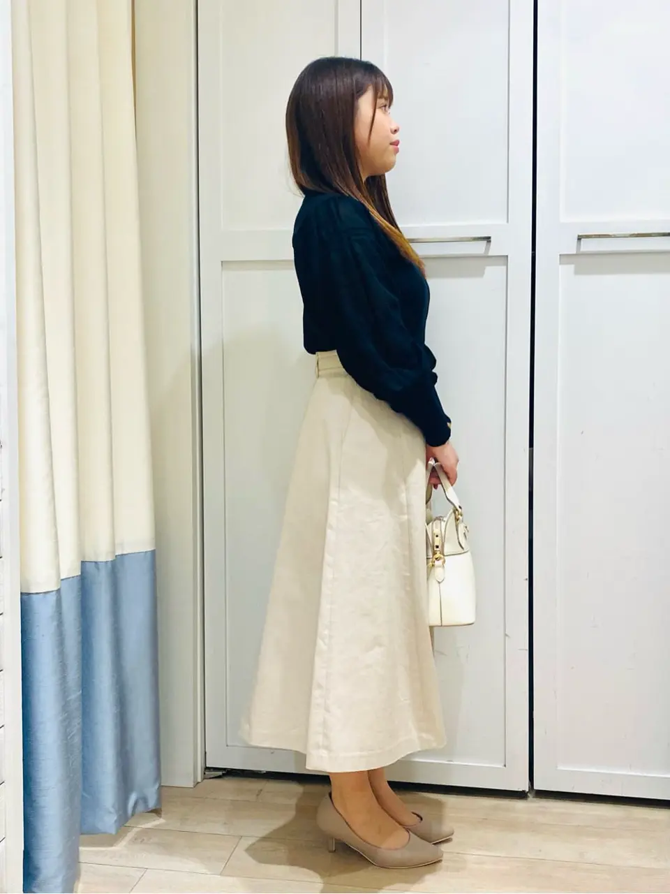 ANY SIS スタッフ コーディネート画像