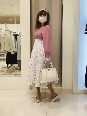 ANY SIS 川根　彩 コーディネート画像