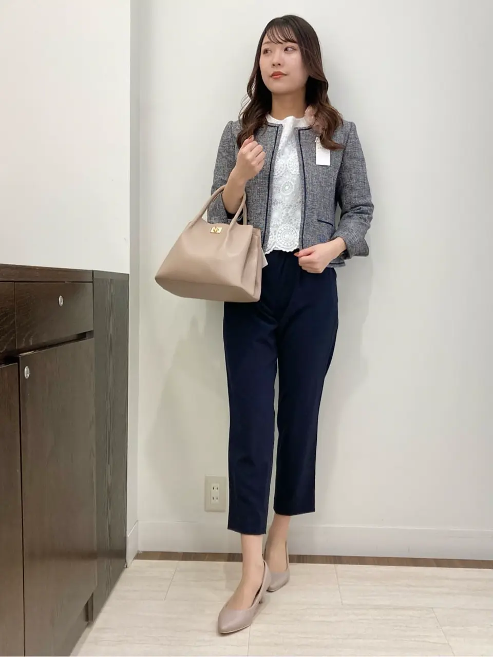 ANY SIS スタッフ コーディネート画像