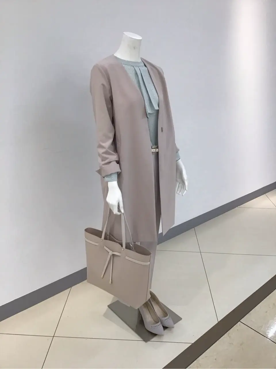 ANY SIS 橋本 コーディネート画像