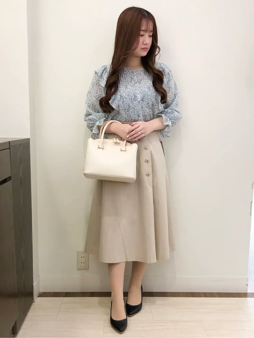 ANY SIS スタッフ コーディネート画像