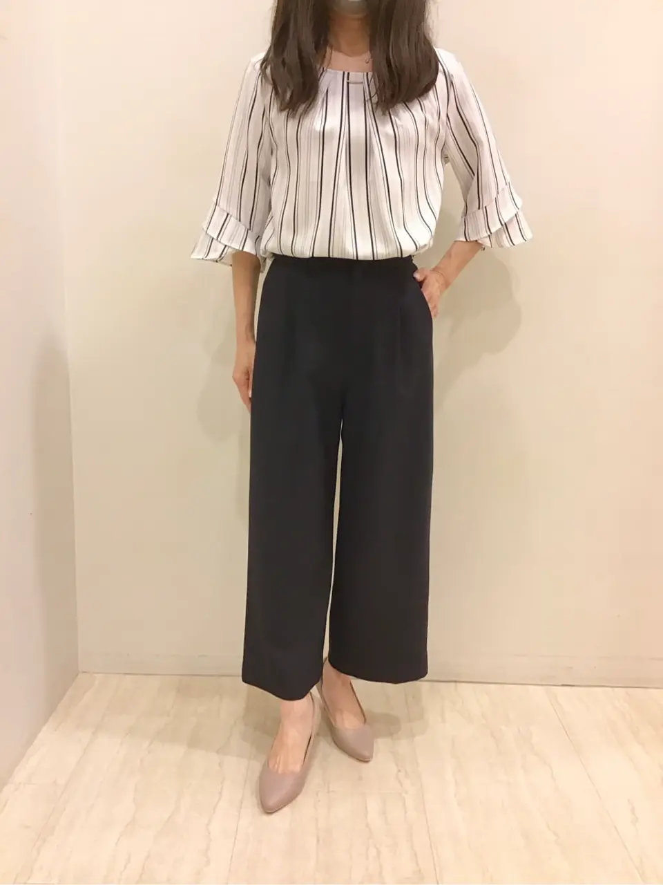 ANY SIS スタッフ コーディネート画像