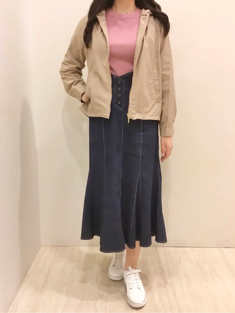 ANY SIS スタッフ コーディネート画像