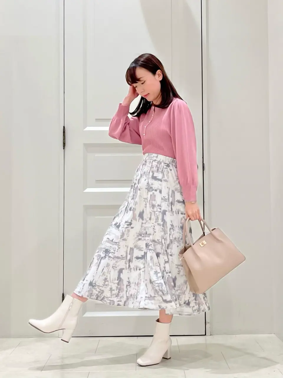 ANY SIS スタッフ コーディネート画像