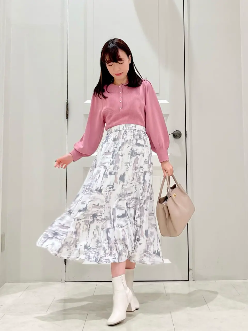 ANY SIS スタッフ コーディネート画像