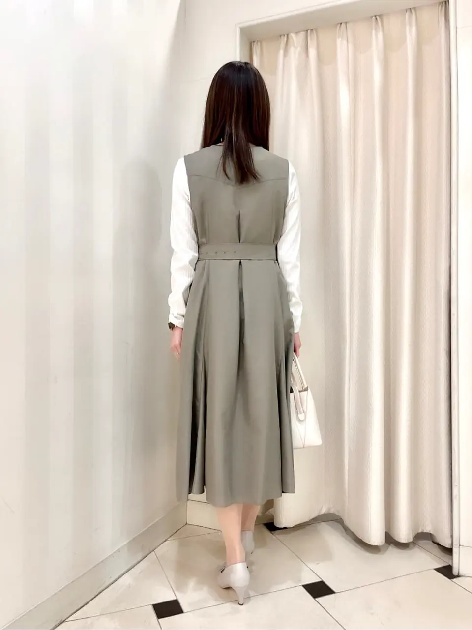 ANY SIS 金井 コーディネート画像