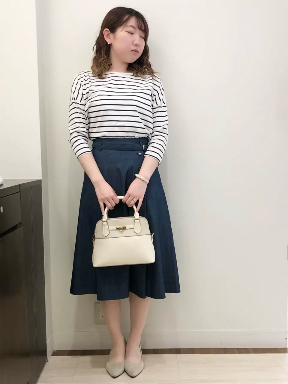 ANY SIS スタッフ コーディネート画像