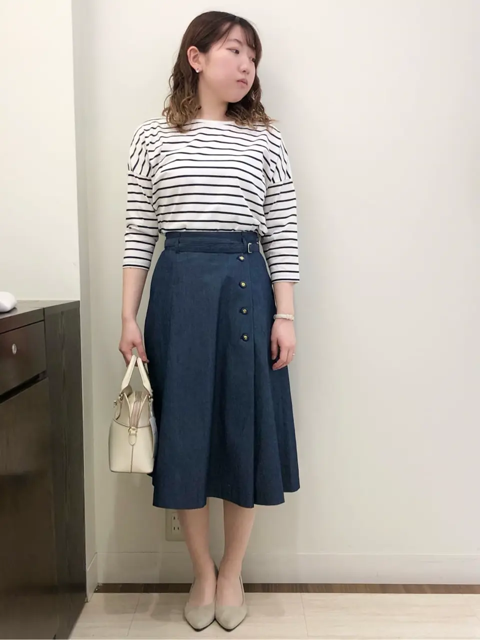 ANY SIS スタッフ コーディネート画像