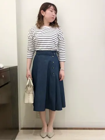 ANY SIS スタッフ コーディネート画像