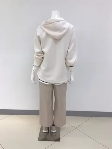 ANY SIS 橋本 コーディネート画像