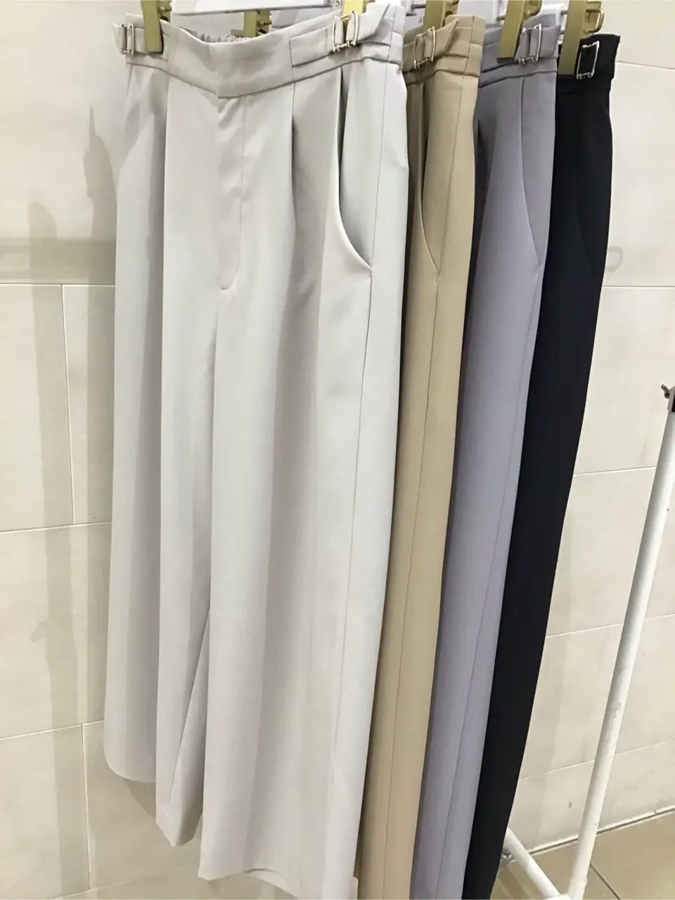 ANY SIS 道田 コーディネート画像