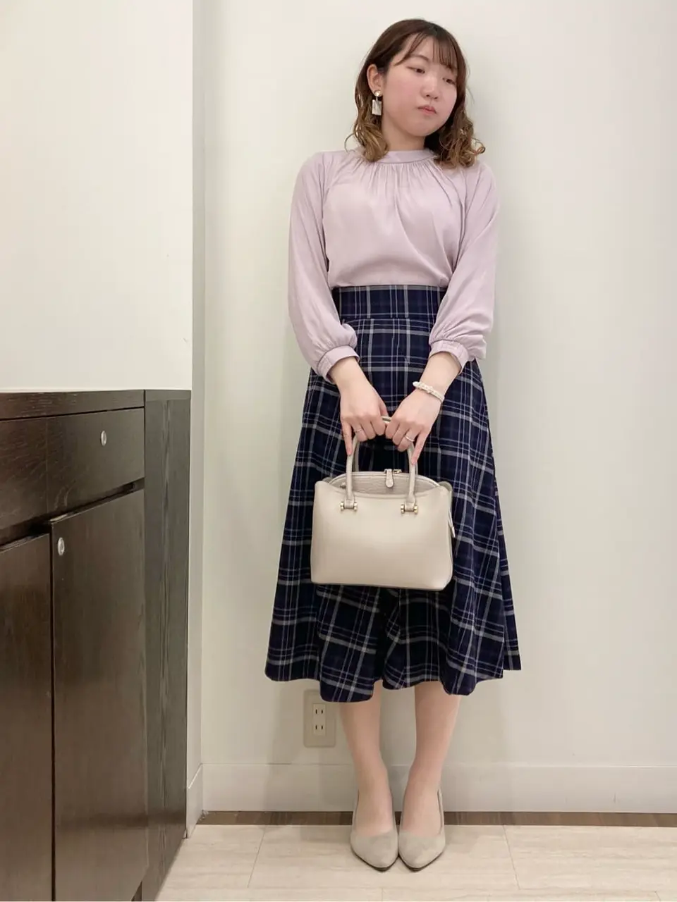 ANY SIS スタッフ コーディネート画像