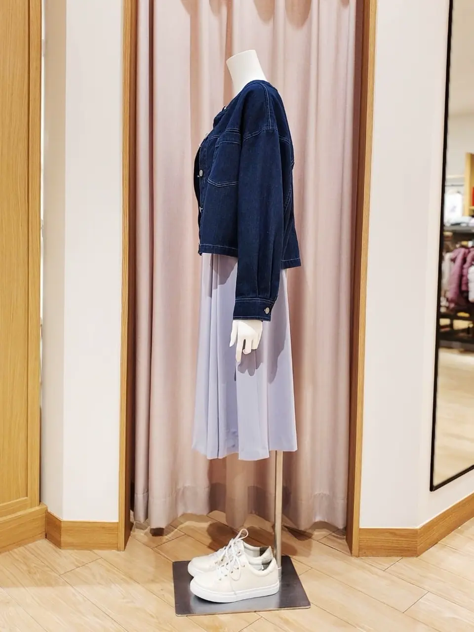 ANY SIS 岩田 コーディネート画像