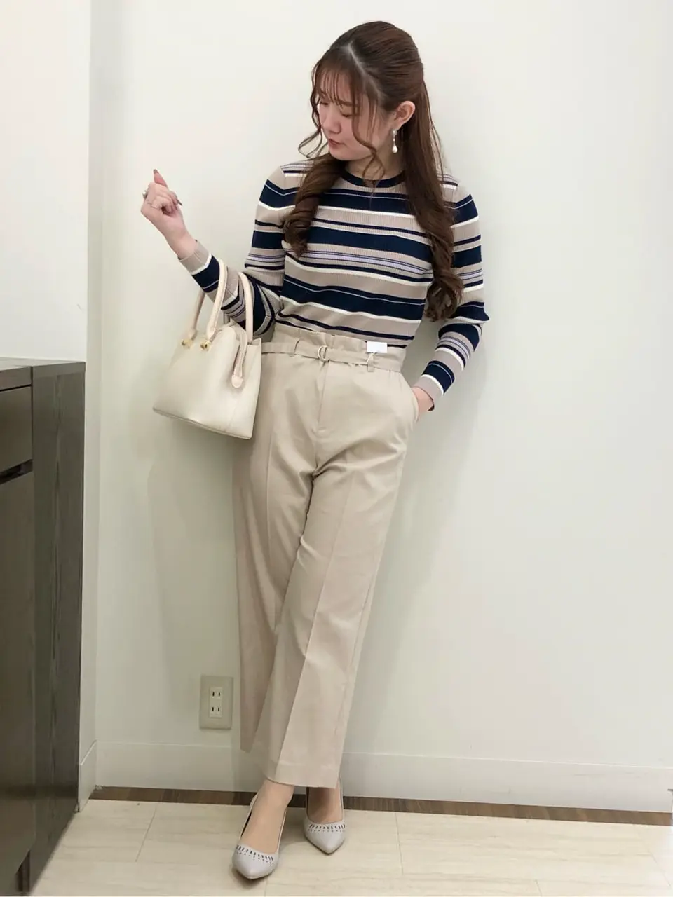 ANY SIS スタッフ コーディネート画像