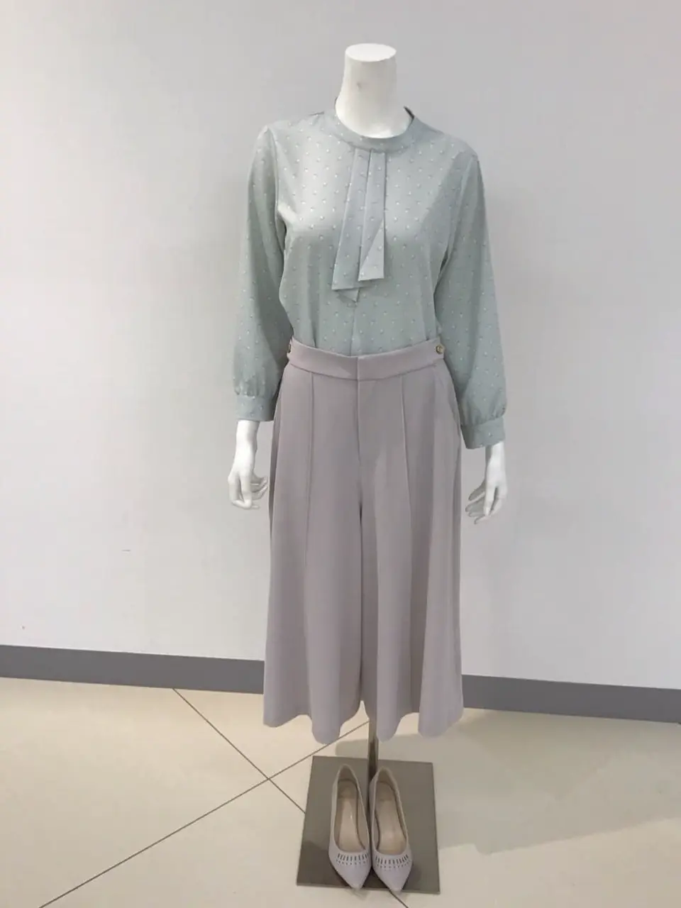 ANY SIS 橋本 コーディネート画像