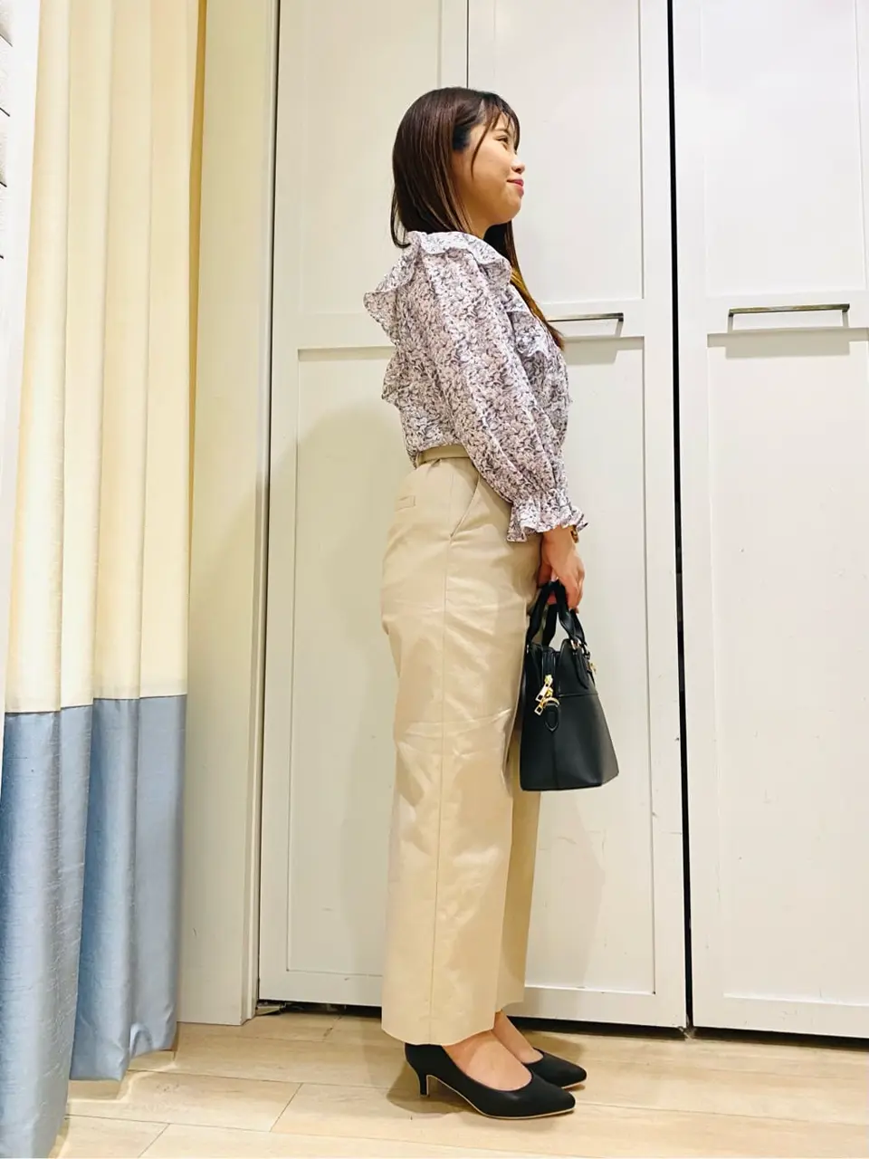 ANY SIS スタッフ コーディネート画像