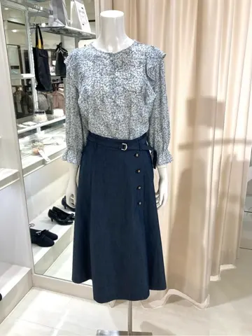 ANY SIS STAFF コーディネート画像