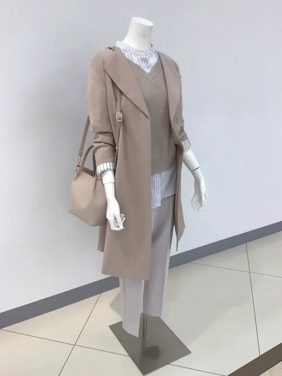 ANY SIS 橋本 コーディネート画像