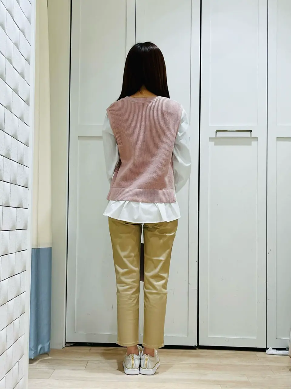 ANY SIS スタッフ コーディネート画像