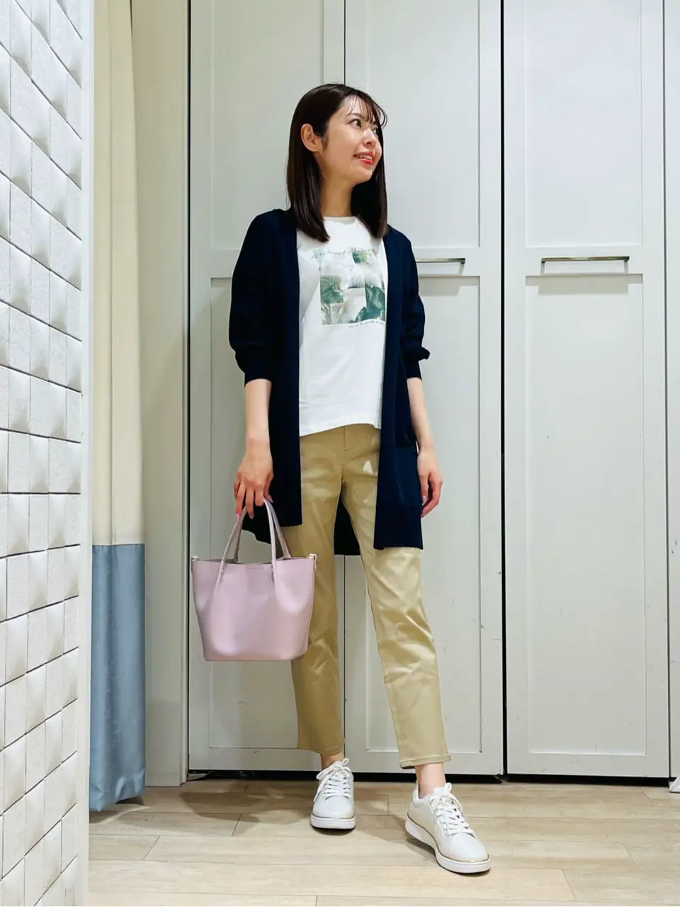 ANY SIS スタッフ コーディネート画像