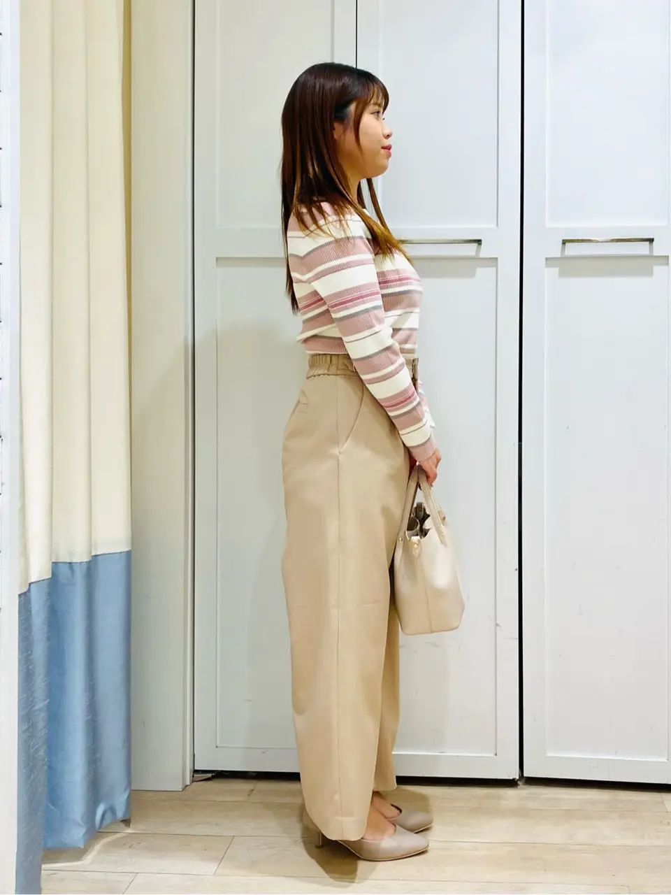 ANY SIS スタッフ コーディネート画像