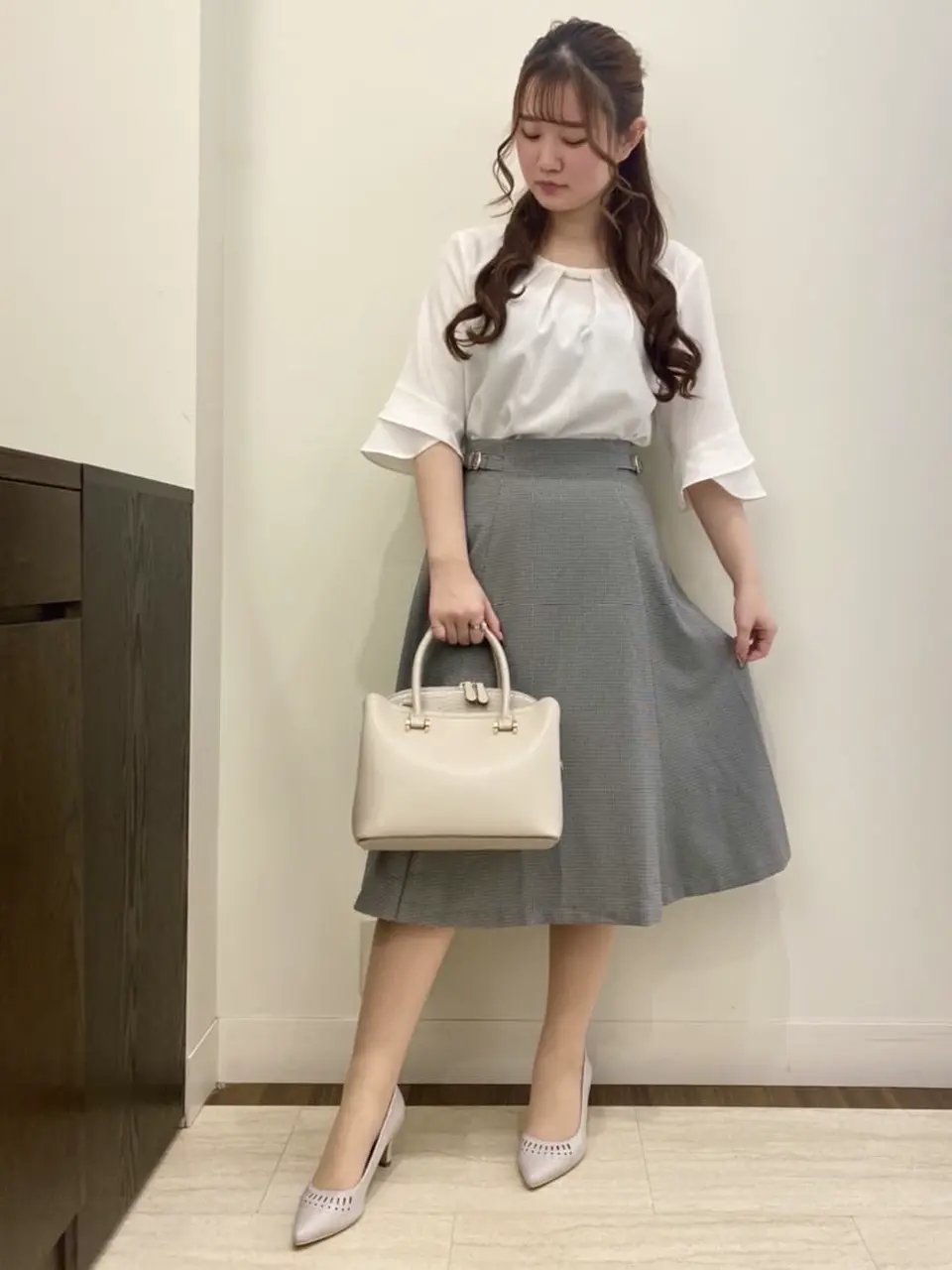 ANY SIS スタッフ コーディネート画像