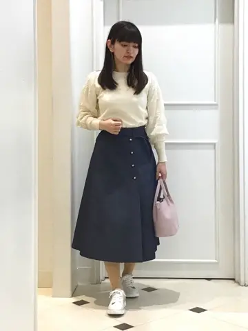 ANY SIS スタッフ コーディネート画像