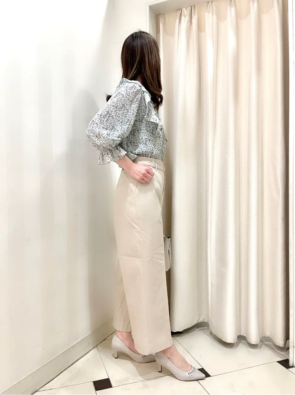 ANY SIS 金井 コーディネート画像