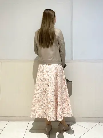 ANY SIS 土居 コーディネート画像