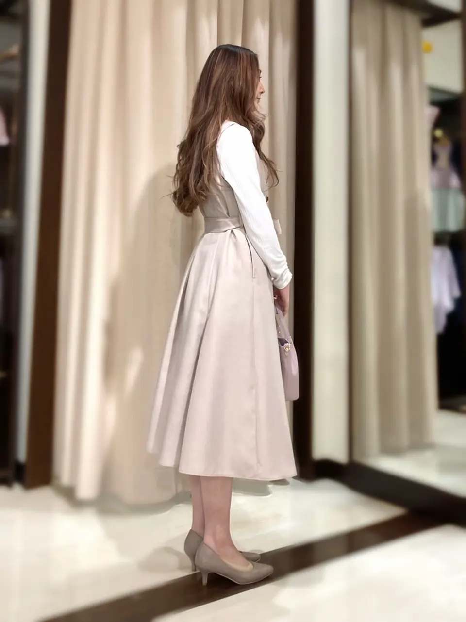 ANY SIS STAFF コーディネート画像