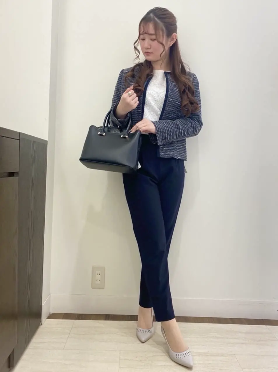 ANY SIS スタッフ コーディネート画像