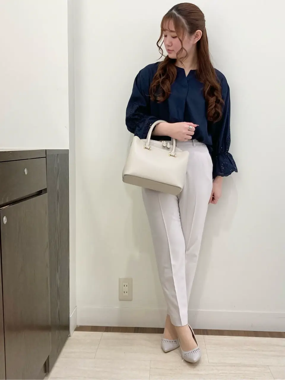 ANY SIS スタッフ コーディネート画像