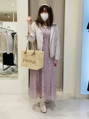 ANY SIS 川根　彩 コーディネート画像