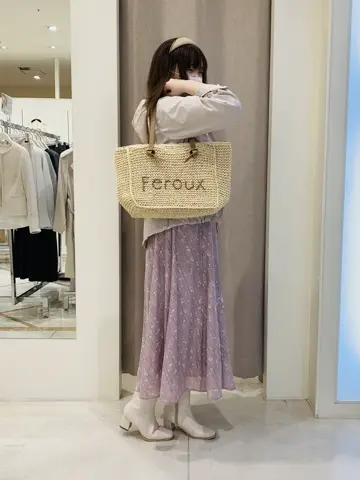 ANY SIS 川根　彩 コーディネート画像