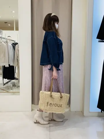 ANY SIS 川根　彩 コーディネート画像