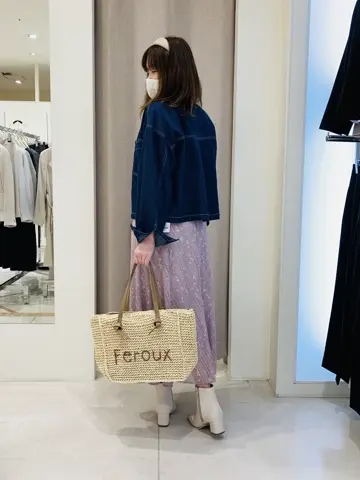 ANY SIS 川根　彩 コーディネート画像