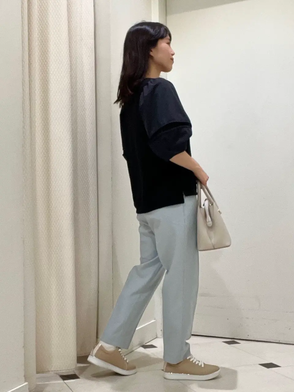 ANY SIS スタッフ コーディネート画像