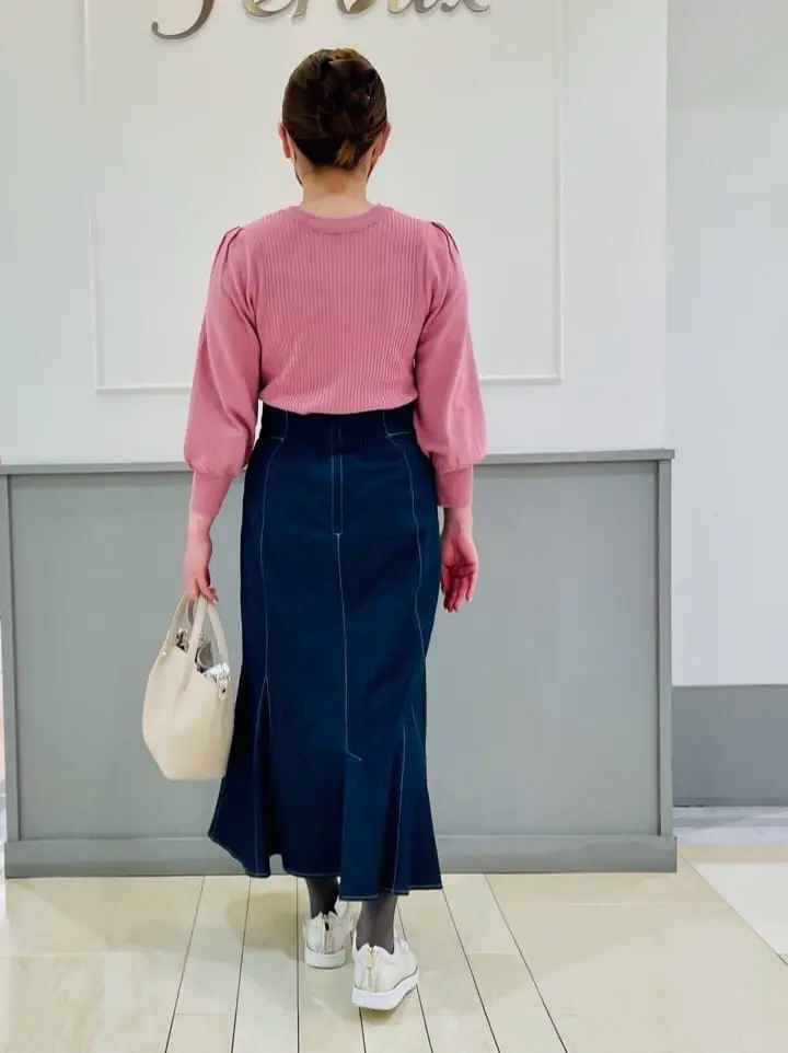 ANY SIS 咲本 コーディネート画像