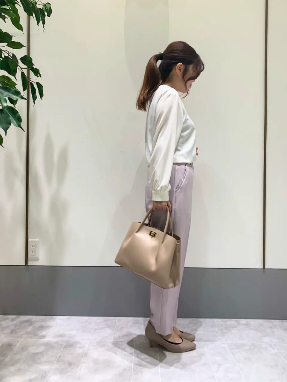 ANY SIS スタッフ コーディネート画像