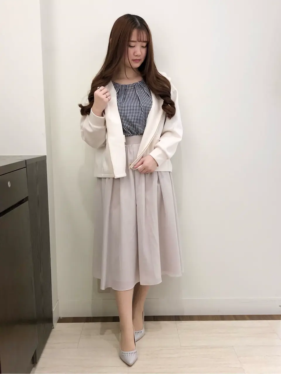 ANY SIS スタッフ コーディネート画像