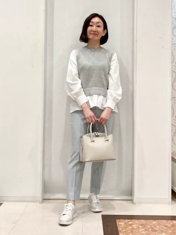 ANY SIS スタッフ コーディネート画像