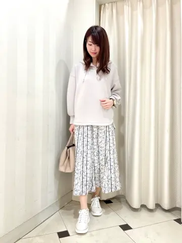 ANY SIS 金井 コーディネート画像