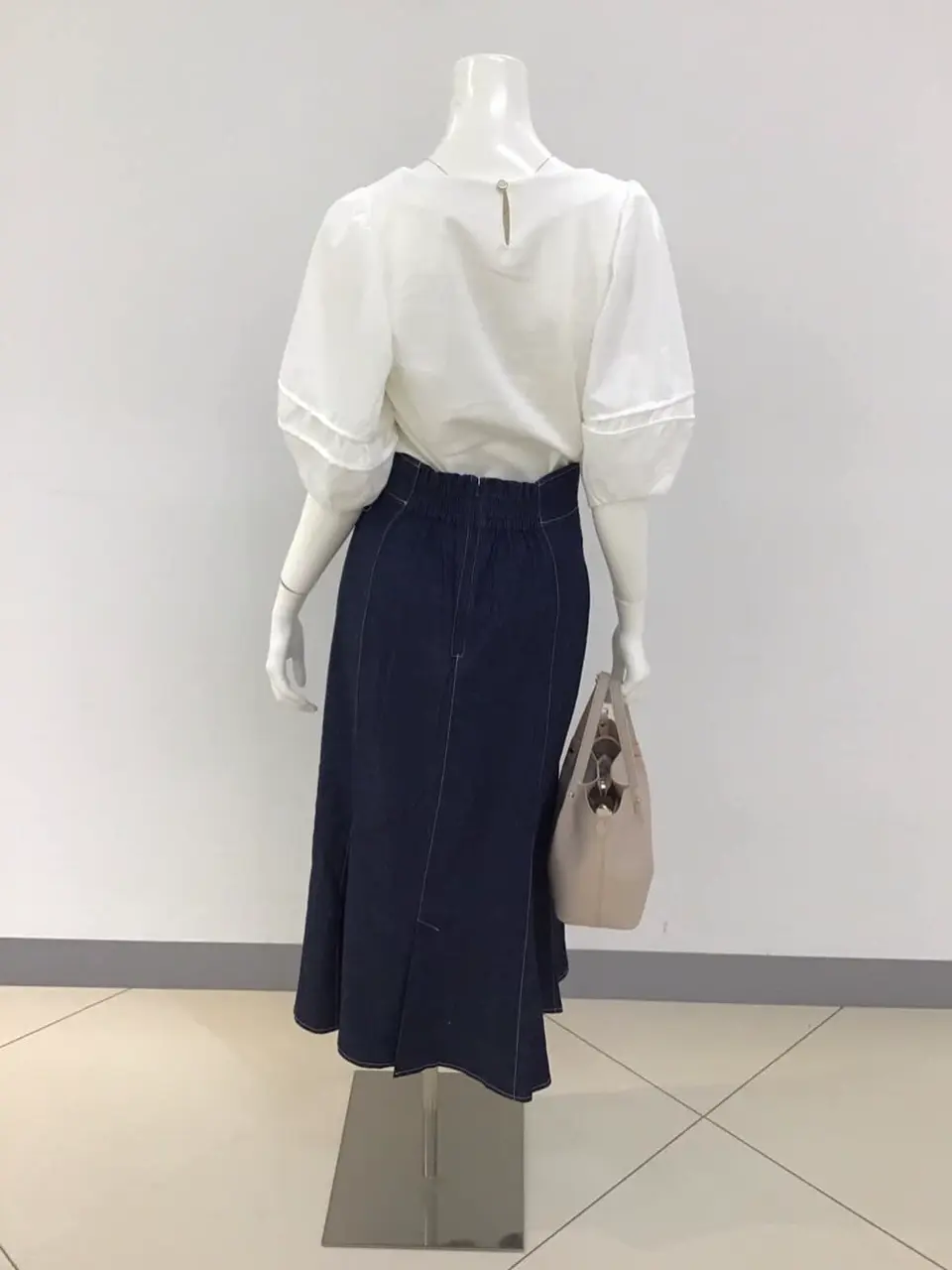 ANY SIS 橋本 コーディネート画像