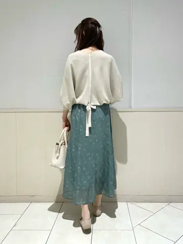 ANY SIS みぃ コーディネート画像