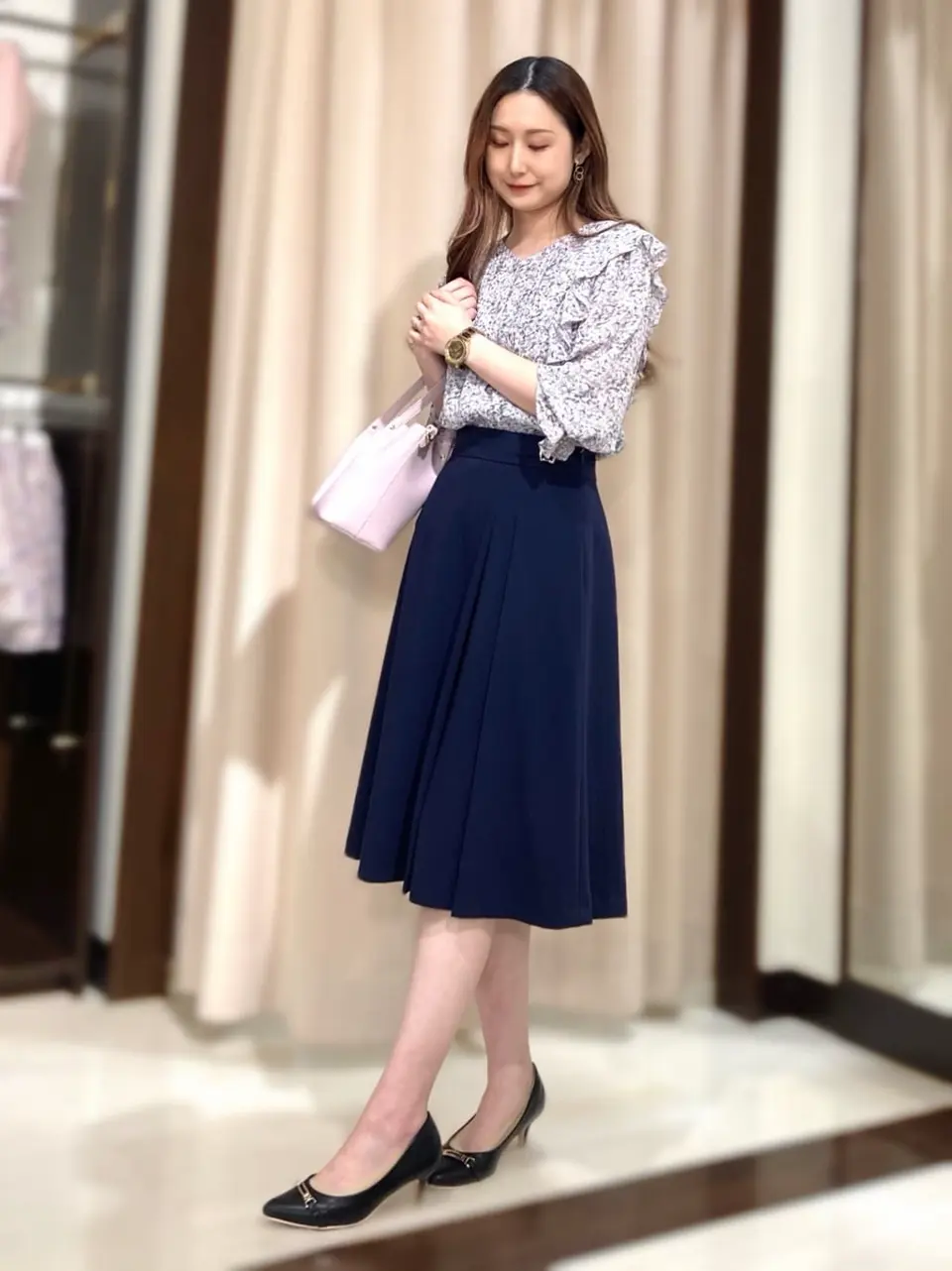 ANY SIS STAFF コーディネート画像