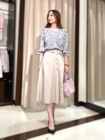 ANY SIS STAFF コーディネート画像