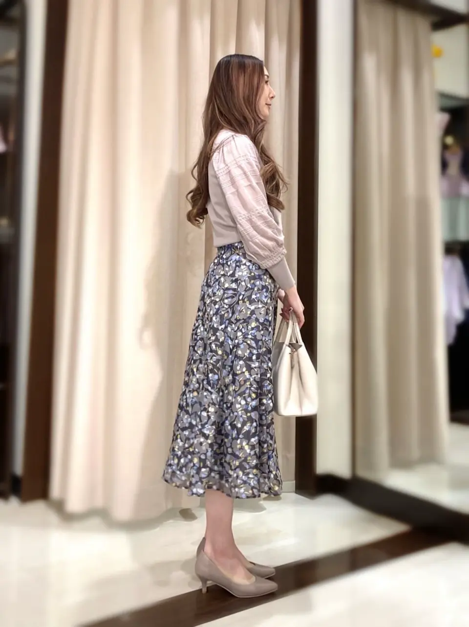 ANY SIS STAFF コーディネート画像