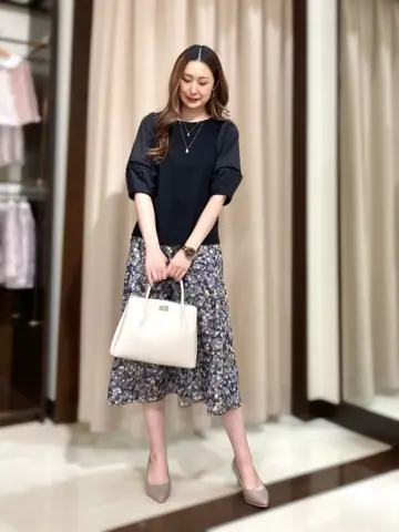 ANY SIS STAFF コーディネート画像